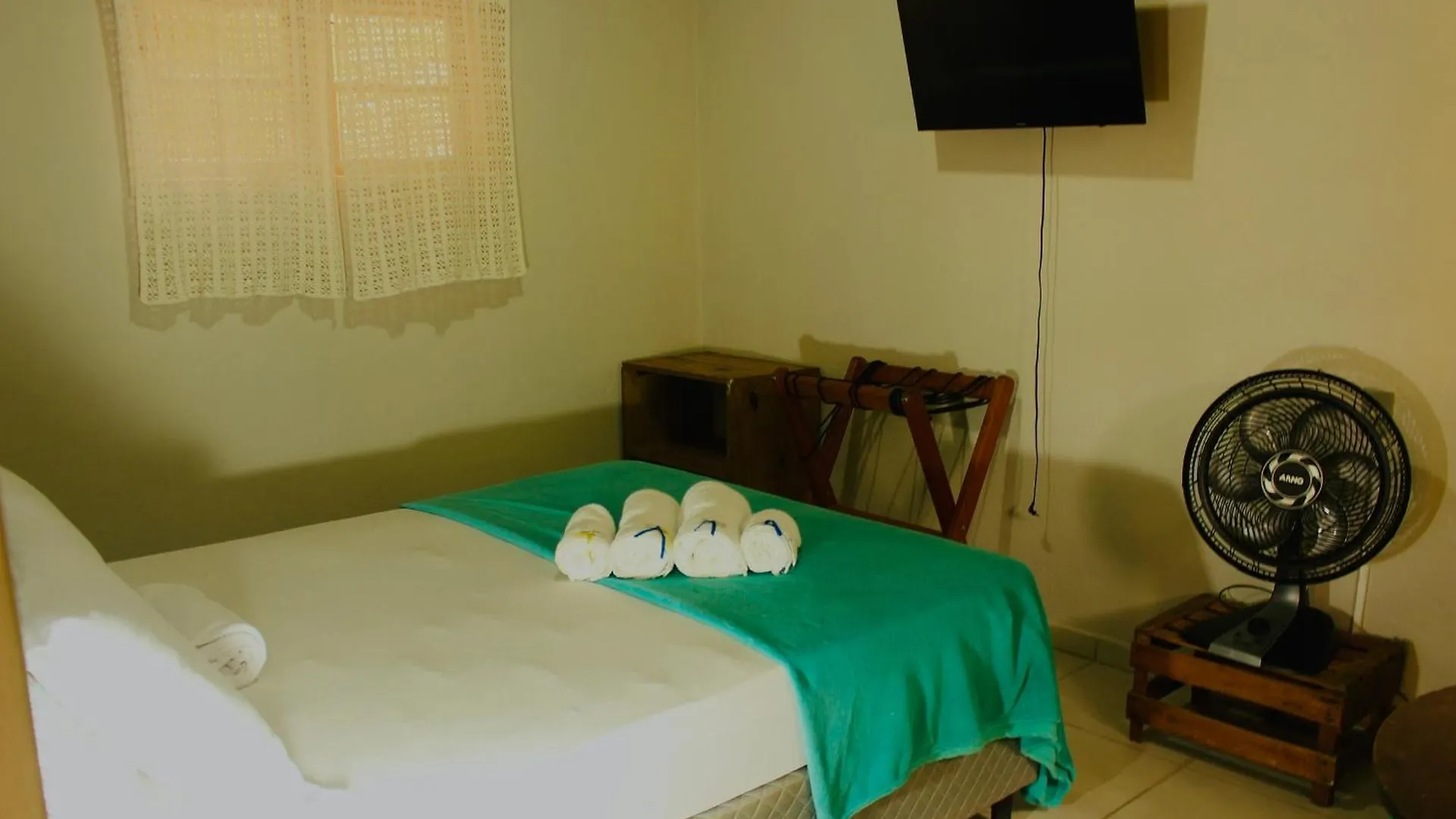 Casa Dos Acores B&B contacts